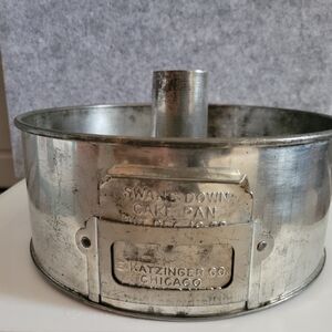1923 Swans Down Cake Pan Pat. Dec 18-23 E. Katzinger Co. Chicago Vintage Antique